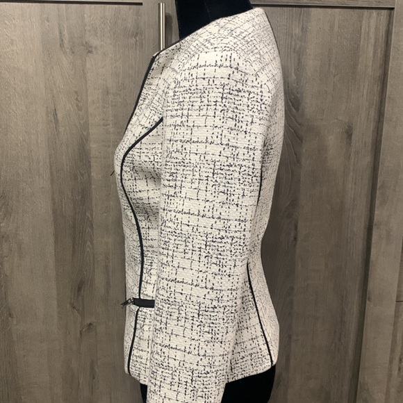 DKNY Donna Karen New York White With Black Stitching Blazer Jacket Women's XXS - Picture 10 of 14